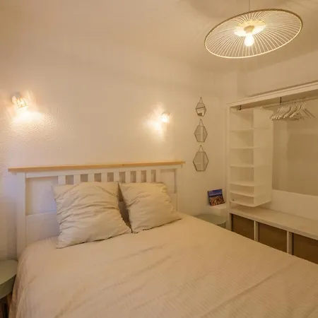 Charming Flat With Garden In Juans-Les-Pins Appartement *